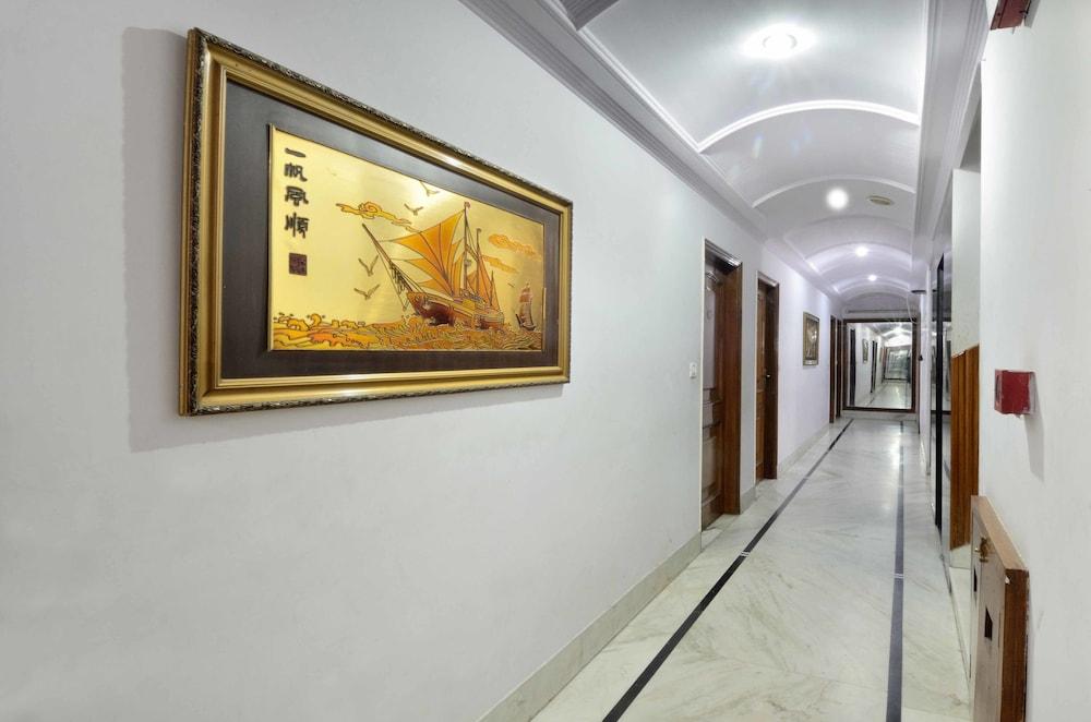 Hotel Pablas International, New Delhi, Near Metro Exterior photo