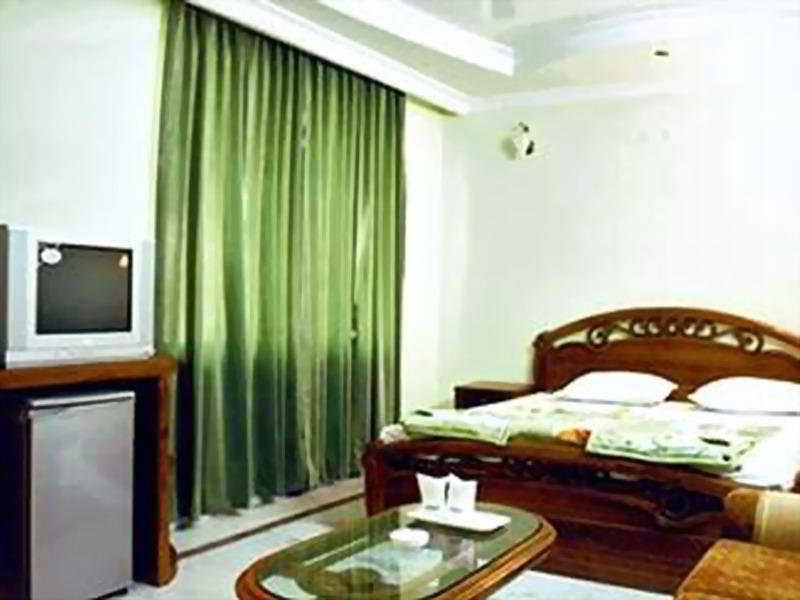 Hotel Pablas International, New Delhi, Near Metro Exterior photo