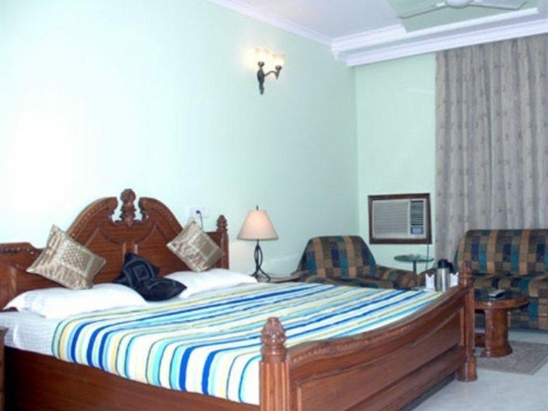 Hotel Pablas International, New Delhi, Near Metro Exterior photo