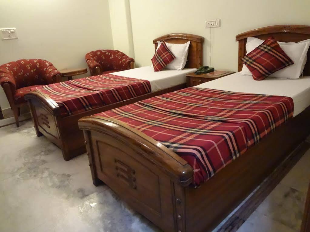 Hotel Pablas International, New Delhi, Near Metro Exterior photo